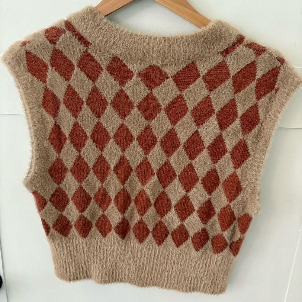 Sincerely Jules Fuzzy Diamond Sweater Vest. Size XS. - Picture 3 of 9